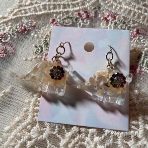 No.73 ピアス ゾウ シェル