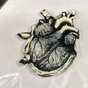 Tilly Bloom 心臓モチーフブローチ ヴィンテージ デッドストック