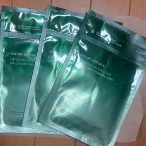 ジンセンローヤルシルク ゴールドプレミアムハイドロゲルマスク 3枚セット