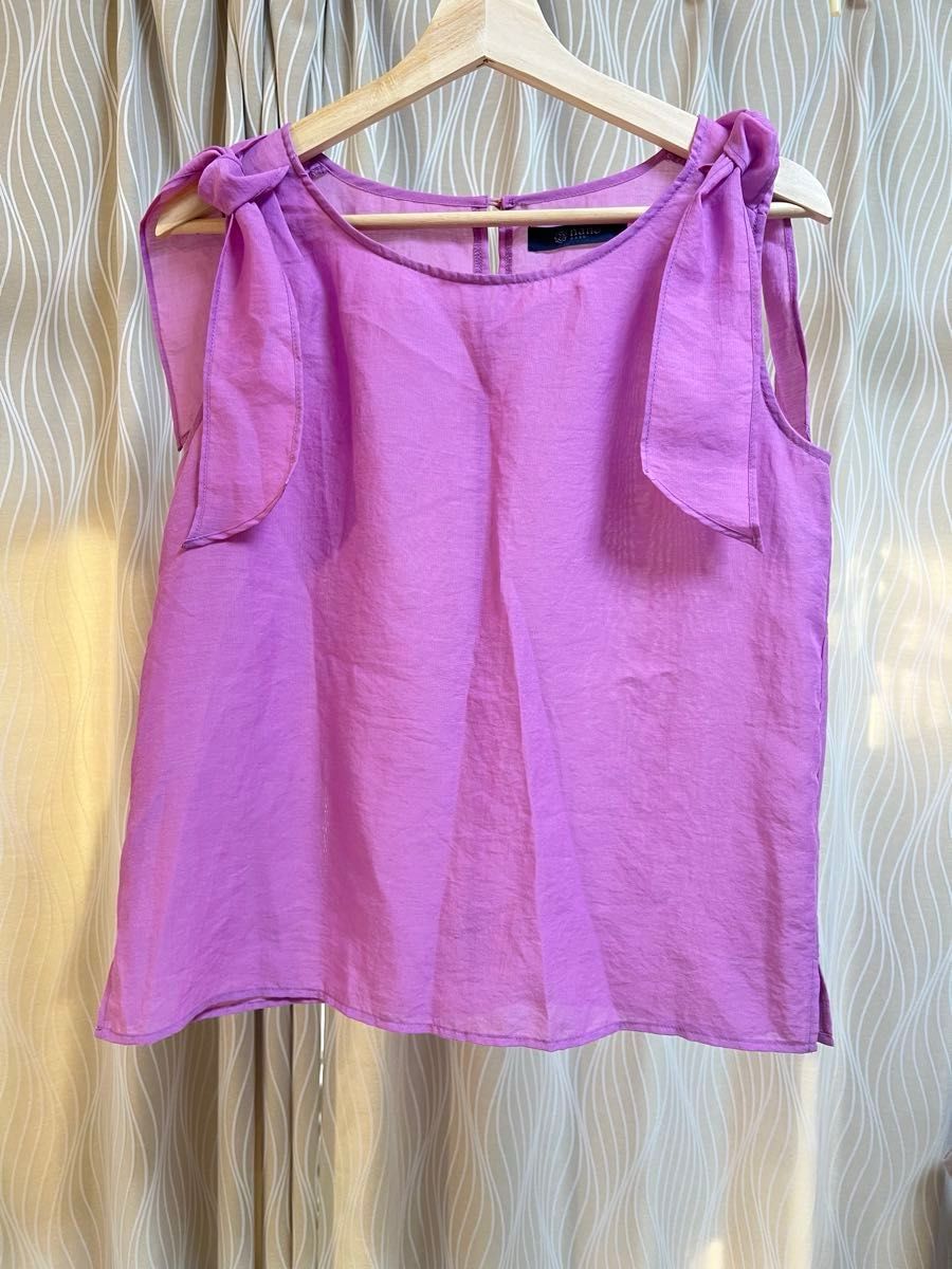 ナノユニバース　ノースリーブ