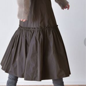 IENA メモリータフタ ギャザーティアードスカート