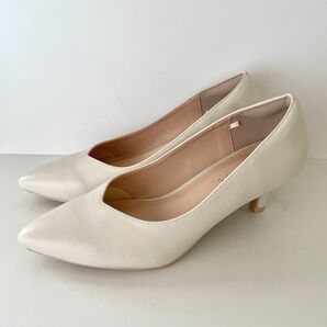 GLOBAL WORK グローバルワーク ラクッション パンプス アイボリー Vカット ポインテッドトゥ S 22-22.5 美品