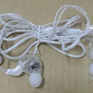 中華 有線イヤホン クリア