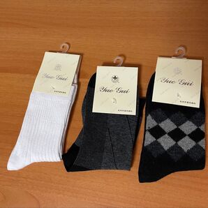 【未使用】Yue Gui 靴下 3足セット 白 グレー 黒 アーガイル柄 ストライプ柄サイズ25-28㎝