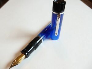 ◆【送料無料】【新品】Bexley ベクスレイ USA made Code Blue Prometheus ラージサイズ万年筆　ペン先：M　コンバータ付属