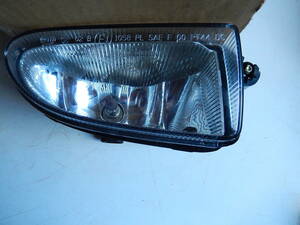 「純正部品」フォグ ランプ ライト クライスラー PT クルーザー 右 RH CHRYSLER PT CRUISER FOG LAMP LIGHT 5288796AD 