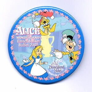 ディズニー　ふしぎの国のアリス　缶バッジ　2005イースタービュッフェ　ディズニーランドホテル　USA　2005年　プロモーション用