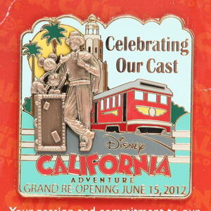 ディズニーランドリゾート　カリフォルニア・アドベンチャー　2012年6月15日リニューアルオープン記念キャストピン　キャスト限定