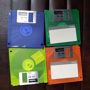 Iレトロ レア カラフル mation 2HD IBM フロッピーディスク 4枚セット 1.44MB マルチカラー