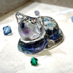 香箱座り猫の盛り塩オルゴナイト【スモーキークォーツ】