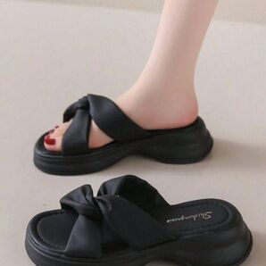 shein 厚底 プラットフォームサンダル