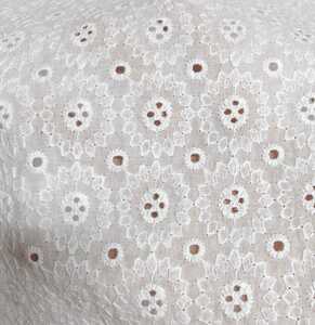 カットワーク刺繍 レース生地 ホワイト 135cm×50cm コットン100% 日本製