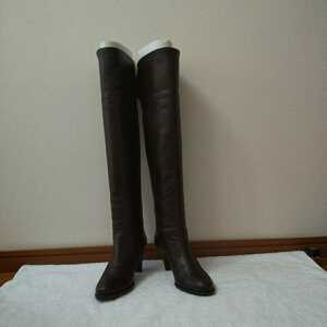 BABYLONE. knee high boots, dark brown,22.5 centimeter, heel 7 centimeter. on .... long boots also becomes. by return part is suede..