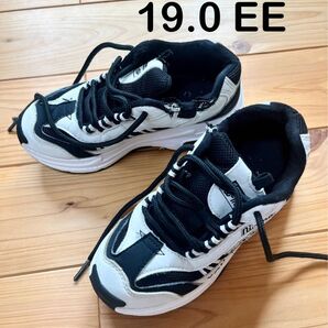 ni-ma スニーカー 紐靴 19.0 EE ブラック