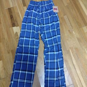 チェックパンツ