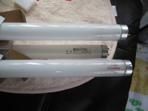 40w fluorescent lamp 4ps.@ secondhand goods 1