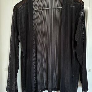 ブラック 黒 薄手 カーディガン