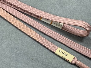 新作『井上工房』伊賀組紐　ぼかし柄で小紋・紬・付け下げまで使える帯締めです。ピンク系１点のみ
