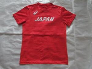 使用少なめ きれい アシックス JAPAN 日本代表 半袖 Tシャツ ジャパン ロゴ プリント レッド系 メンズUNIサイズS 女性着用