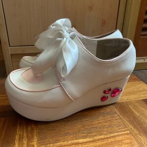 CS T&P 厚底キラキラハート付きパンプス 靴