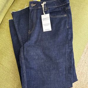 nexスリムストレートジーンズ