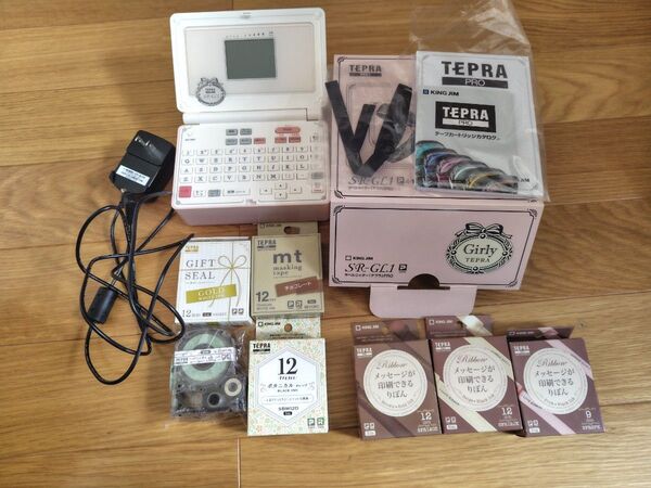 保証書、箱付き ラベルライター テプラPRO ガーリー カートリッジ付き