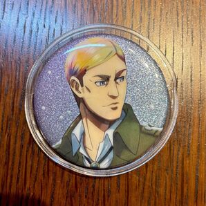 進撃の巨人 ロフト限定 缶バッジ エルヴィン エルヴィン・スミス ロフト限定 グリッター 缶バッジ