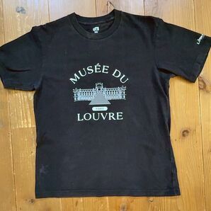 USED ユニクロの丸首Tシャツ(色:ブラック/ Mサイズ)はいかがですか?