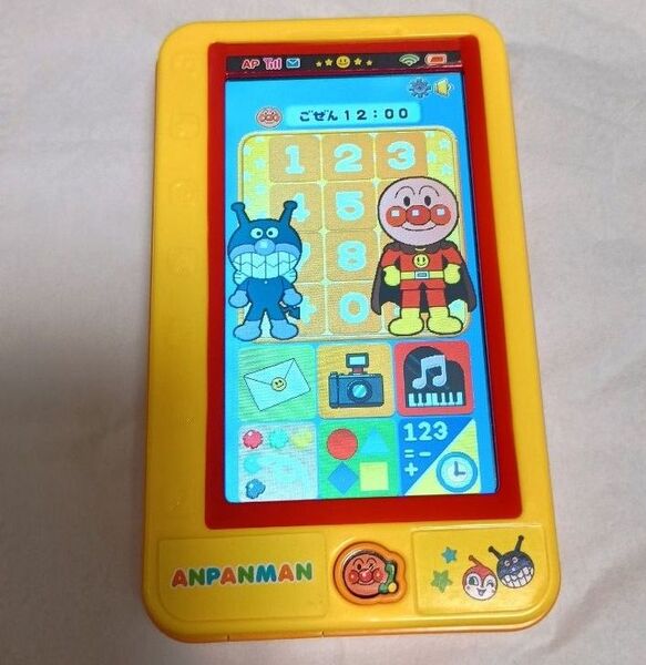 ジョイパレットの「アンパンマン もしもしおでかけスマートフォン」本体のみ。