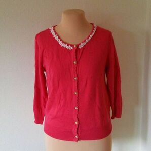 パターンフィオナ ピンクのカーディガン