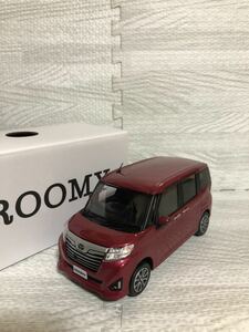 1/30 トヨタ 新型ルーミー ROOMY カラーサンプル 非売品 ミニカー マゼンタベリーマイカメタリック