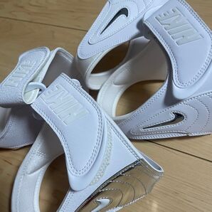 NIKE DV2136-100サンダル付属品