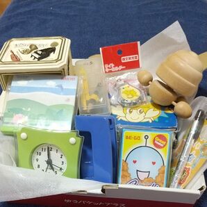 文具BOX☆目覚まし時計・メモスタンド・トランプ・コンパス・シャーペン・パンチ・ キーホルダー・木製こま・ノベルティ付箋昭和レトロ