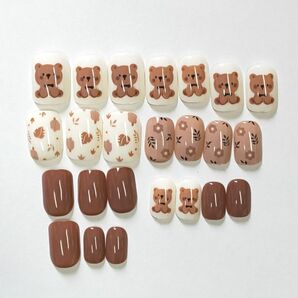 ネイルチップ クマ くま ちゅるん ワンホン ワンホンネイル かわいい 可愛い ショート ミディアム オーバル 韓国 ブラウン