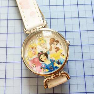 美品　Disney　ジャパンムーブ　レーディス腕時計　可動品　NO.S289