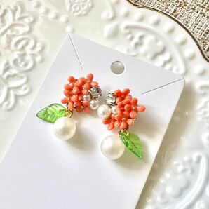 ハンドメイドアクセサリー 金木犀ピアス キンモクセイピアス