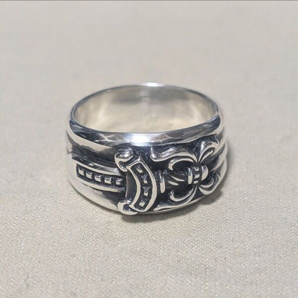 年末特価!早い者勝ち!クロムハーツ オマージュ シルバー925 ダガーリング 24.5号 国産ハンドメイド!新品未使用