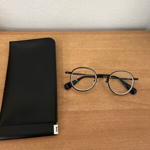 新作 JINS 近視専用 チタンメガネ 目が小さくならないメガネ