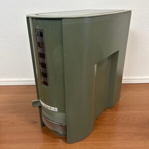 Tupperware ライスストッカー 10キロ 米びつ プラスチック製 蓋付き 食品保存容器 キッチン用品 米櫃 米保存 中古