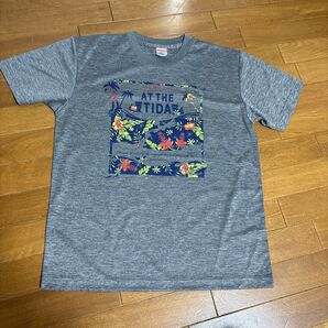 At the Tida Tシャツ プリント グレー