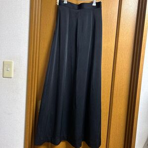 【高身長向け】 光沢Aラインマキシ丈スカート