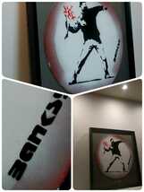 新価格！Banksy(バンクシー)のロードサイン『Flower Thrower』道路標識。2009年頃イギリスで発見■Weston-super-mare文字有■特注額装済み_画像6