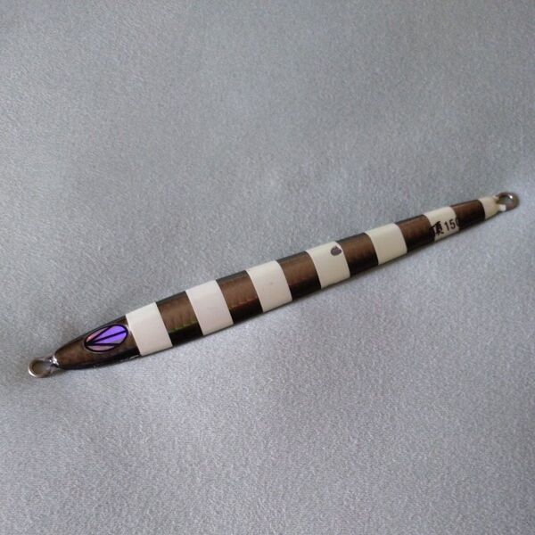 Sammys サミーズ ITADAKI 頂180mm/150gゼブラグロー メタルジグ サクラマス ヒラメ ブリ