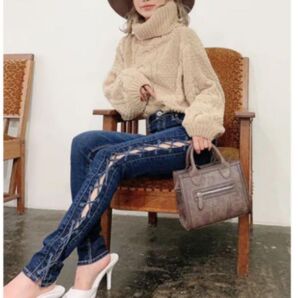 未使用極美品 GYDA サイドセクシー編み上げ 肌見せスキニーデニム Mサイズ