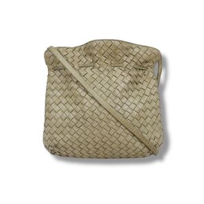 ボッテガヴェネタ BOTTEGA VENETA ミニショルダーバッグ 巾着 ドローストリング イントレチャートレザー アイボリー