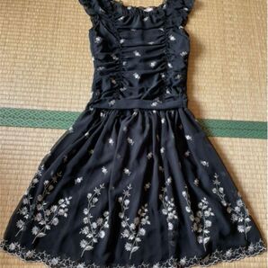 レストローズ 黒 ワンピース