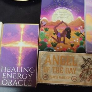 海外 オラクルカード5種類 ヒーリングエナジー クリスタルズオラクル