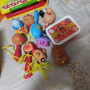 アンパンマン おもちゃ プログラミングドライブカー&すうじもABCも! 天才脳かさねていれてキューブ&おしゃべり電話&救急車&絵本