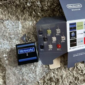ニンテンドーミュージアム ○起動音キーホルダー 1986年 ファミリーコンピュータ ディスクシステム 任天堂
