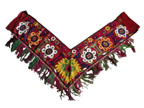 ●アフガニスタンからの贈り物”スザニ　ラカイV字　刺繍布”33